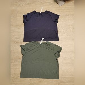Lululemon Womens Final Lap Short Sleeve Olive Green and Navy Act